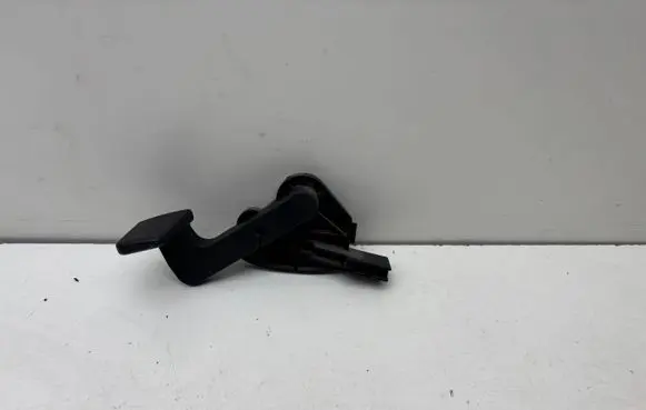 Audi A4 S4 B7 8E 8H Engine bonnet (hood) release handle 8E1823533B