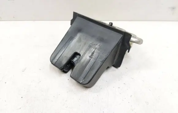 Skoda Superb B6 (3T) Tailgate/trunk/boot lock/catch/latch 3T9827520