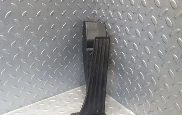 BMW 5 E60 E61 Accelerator throttle pedal 6766930