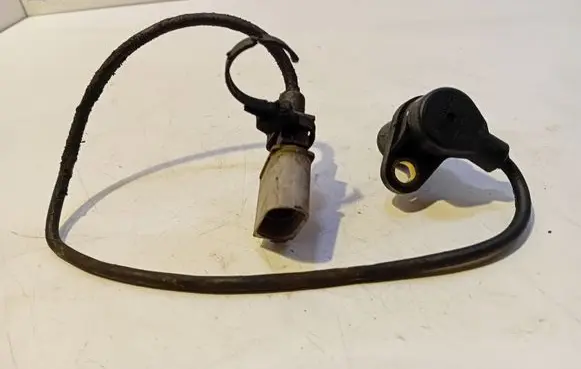 Audi A6 S6 C6 4F Crankshaft speed sensor 0261210