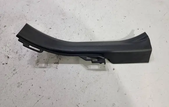 Toyota Yaris Cross Rear sill trim cover 67918K0040