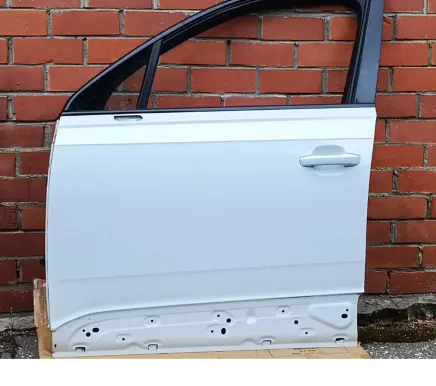 Audi Q7 4M Front door 4M0831051G