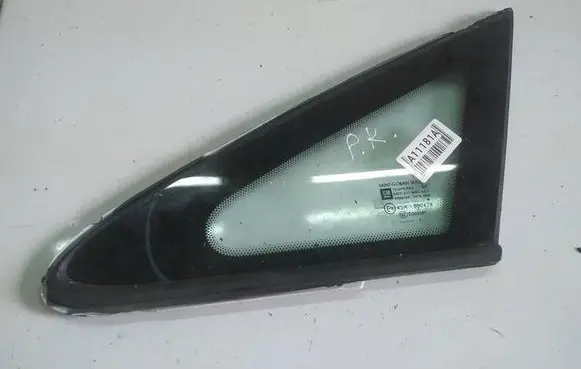 Opel Corsa D Front triangle window/glass AS2