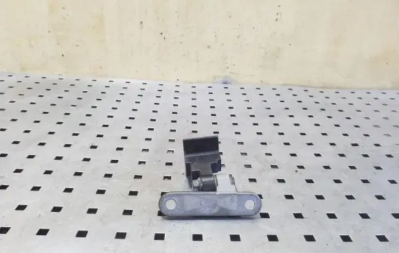 BMW 5 F10 F11 Rear door upper hinge 7185633