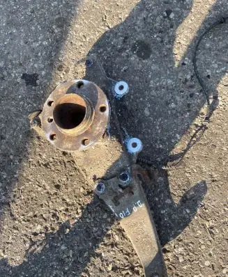 BMW 5 F10 F11 Front wheel hub spindle knuckle