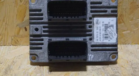 Ford Ka Engine control unit/module 51843150 5SF8K2