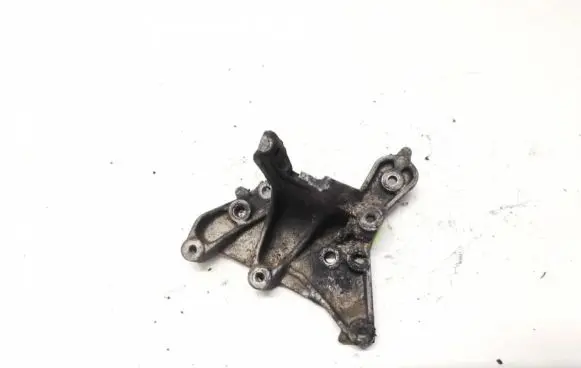 Volvo V50 Engine mounting bracket 9656392880