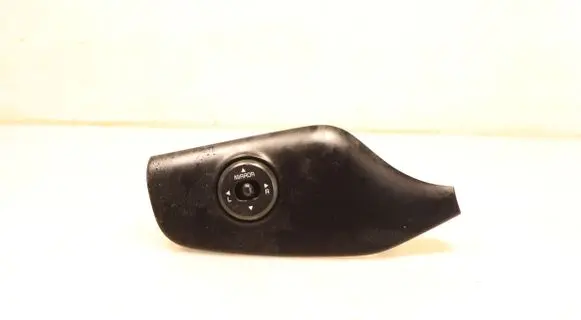 KIA Ceed Wing mirror switch