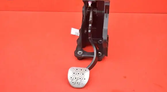 Renault Laguna III Accelerator throttle pedal 465010063R