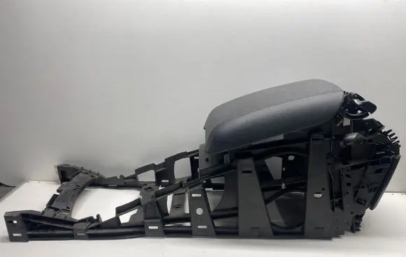 Mercedes-Benz R W251 Center console A2516801255