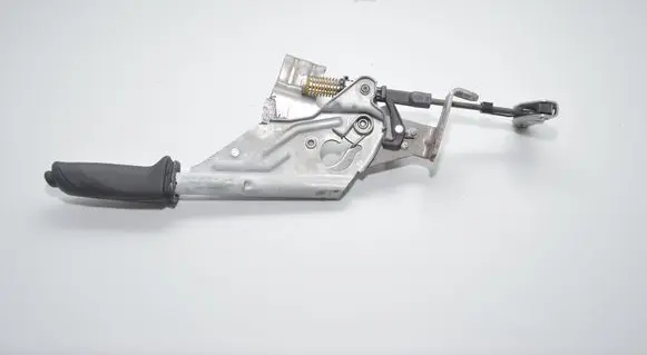 BMW 4 F32 F33 Hand brake release handle 6799102