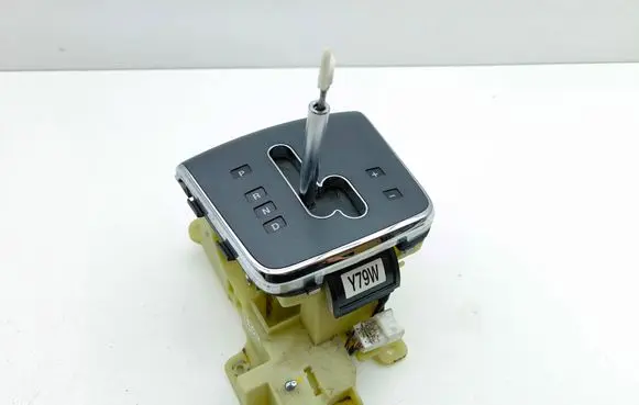 KIA Sorento Gear selector Y79W