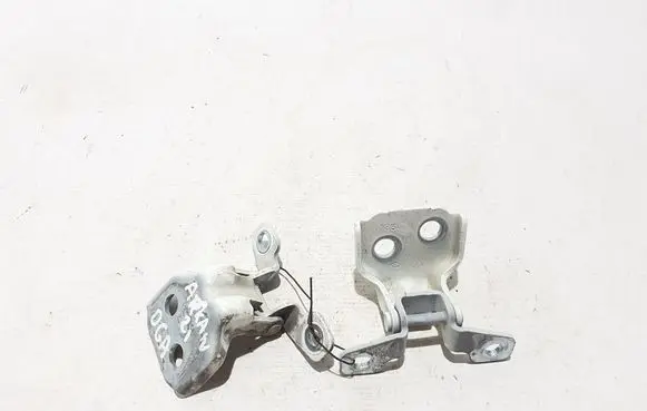 Renault Arkana Rear door upper hinge 804003710R
