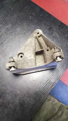 Audi A6 S6 C4 4A Engine mounting bracket 4A0199353A