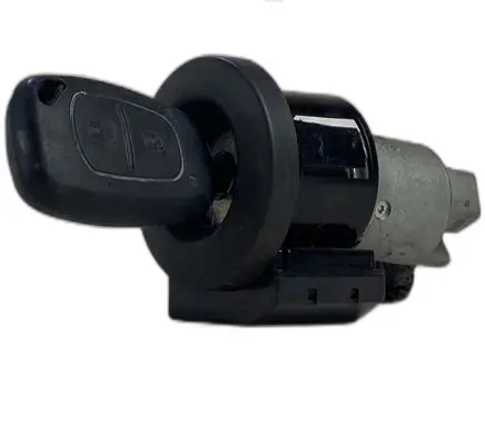 Renault Trafic II (X83) Ignition lock 8200826300 8200826300B