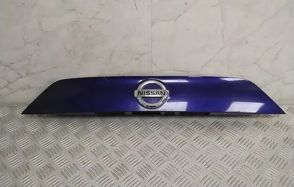 Nissan Qashqai Tailgate trim 908104ESXX