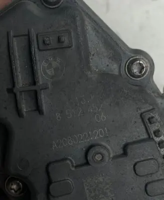 BMW 5 G30 G31 Throttle valve 8512452 A2C80221201