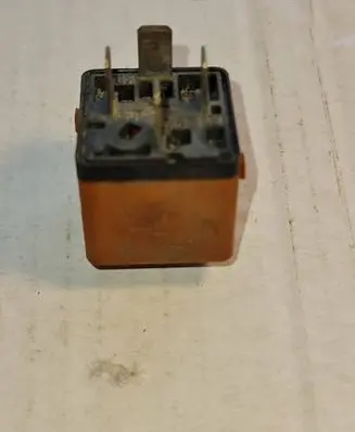Audi A4 S4 B5 8D Other relay 0332014456