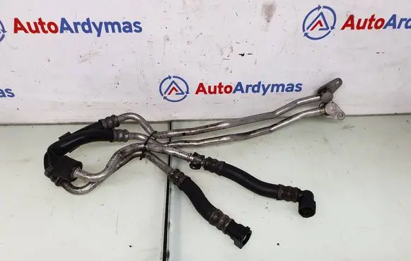 BMW 5 GT F07 Oil cooling pipe 7592402 17227592402 7592401