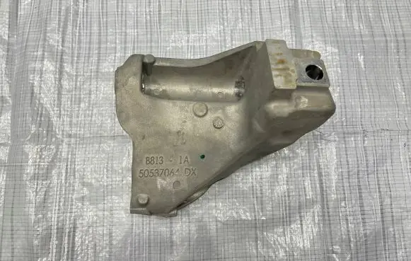 Alfa Romeo Giulia Engine mounting bracket 50537064