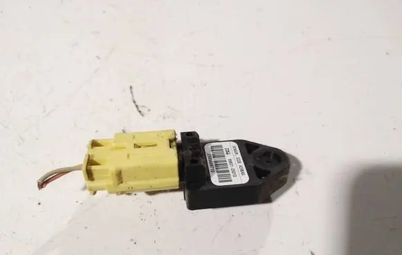 Toyota Corolla E120 E130 Airbag deployment crash/impact sensor 8983105010