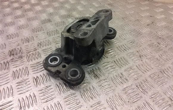 Land Rover Discovery 5 Engine mount bracket EJ327M121AD