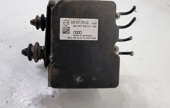 Audi A4 S4 B8 8K ABS Pump 8K0907379CG