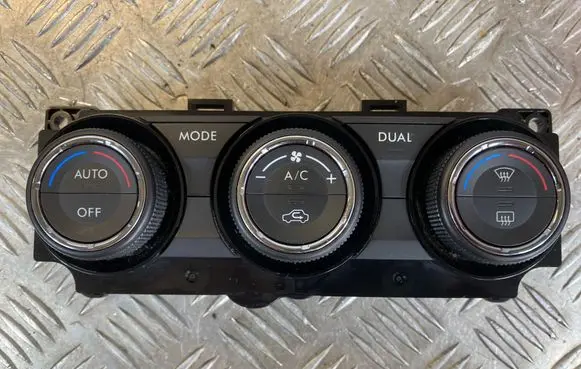 Subaru Impreza IV Climate control unit 72311FJ040 20625CA T1018223T