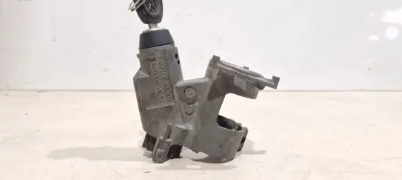 Volkswagen Golf III Ignition lock 357905851