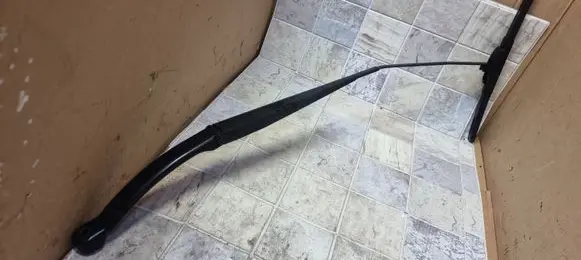 Honda Jazz Front wiper blade arm 7699
