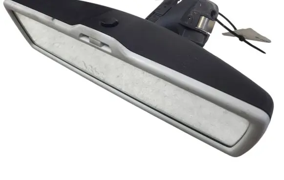 Volkswagen Golf V Rear view mirror (interior) E11026141