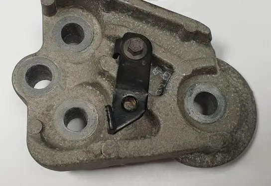 Ford Fiesta Engine mounting bracket