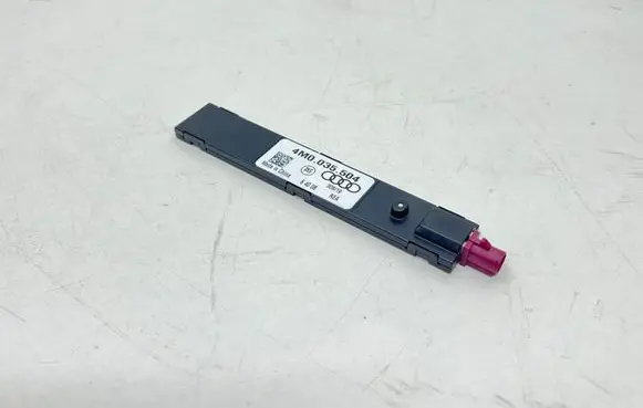 Audi A5 Aerial antenna amplifier 4M0035504