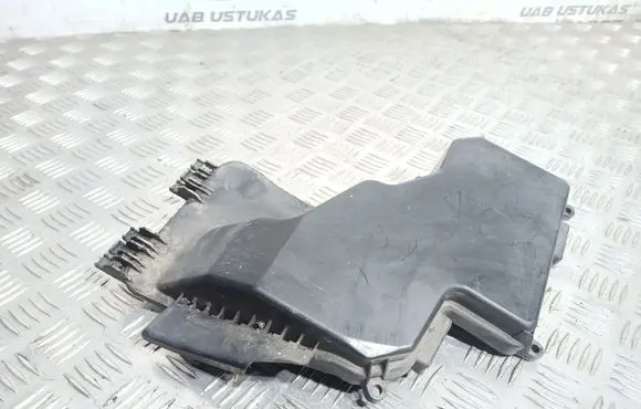 Audi A6 S6 C6 4F Fuse box cover 4F2937576