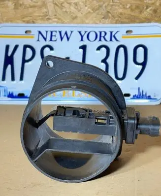 Jaguar F-Pace Mass air flow meter G4D312B579AA 20200105