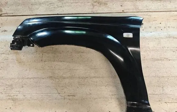 Nissan X-Trail T30 Fender