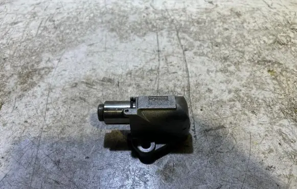 Ford Mustang VI Timing belt/chain tensioner B535B