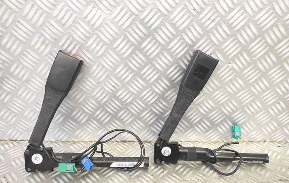 Opel Corsa D Front seatbelt 13286178 13286179