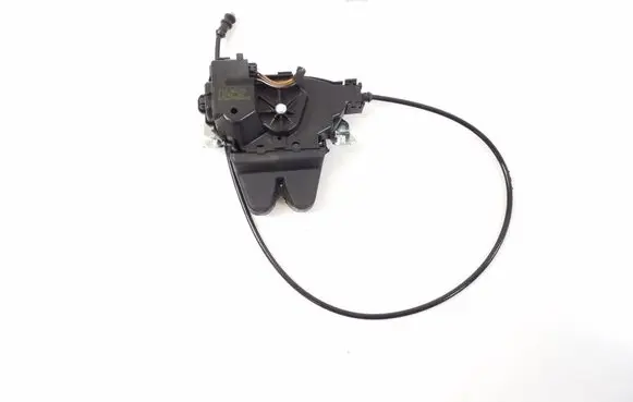Mercedes-Benz E W212 Loading door lock A2047500485