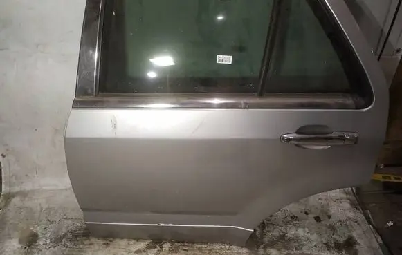 Rear door