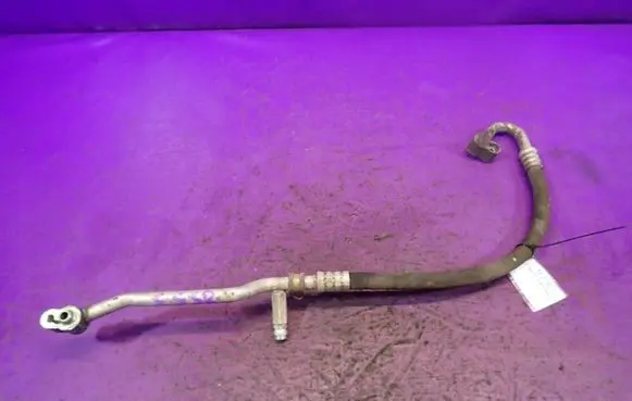 Volkswagen Polo Air conditioning (A/C) pipe/hose 