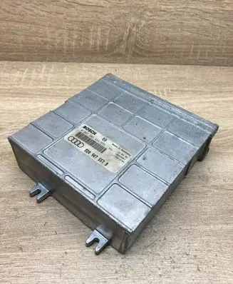 Audi A4 S4 B5 8D Engine control unit/module ECU 8D0907557B 0261203554
