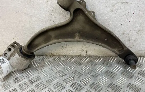 Opel Insignia A Front lower control arm/wishbone 22792989