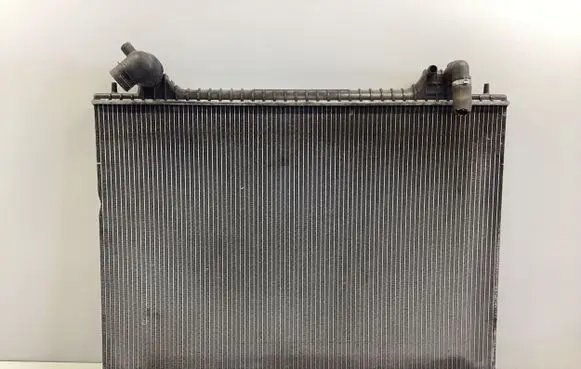 Jaguar F-Pace Coolant radiator HK838005DB