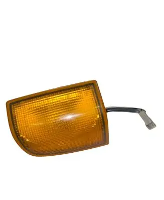 Volkswagen Jetta I Front indicator light