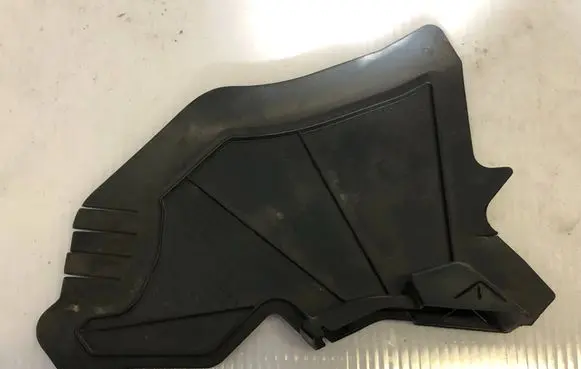 Mini Cooper Countryman R60 Wiper trim 9801777