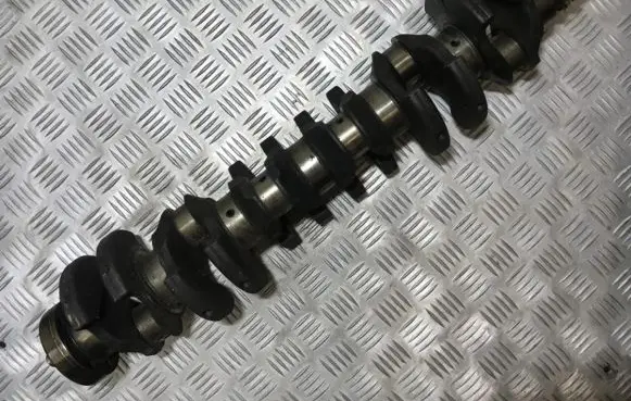 BMW 5 E34 Crankshaft 1726457