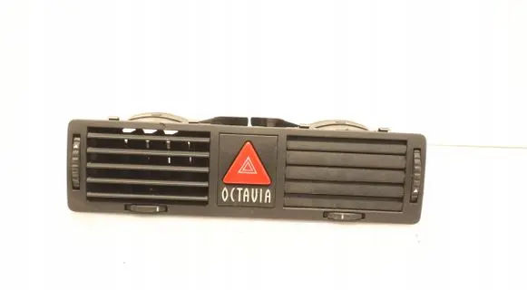 Skoda Octavia Mk1 (1U) Dashboard air vent grill cover trim 