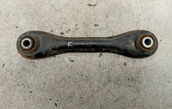 Volvo V40 Rear control arm