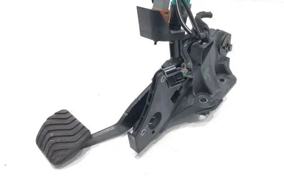 Renault Clio V Pedal assembly 465017806RT